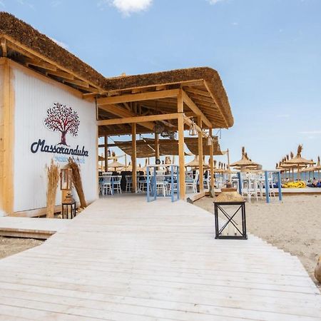 By The Sea Apartment Navodari Bagian luar foto